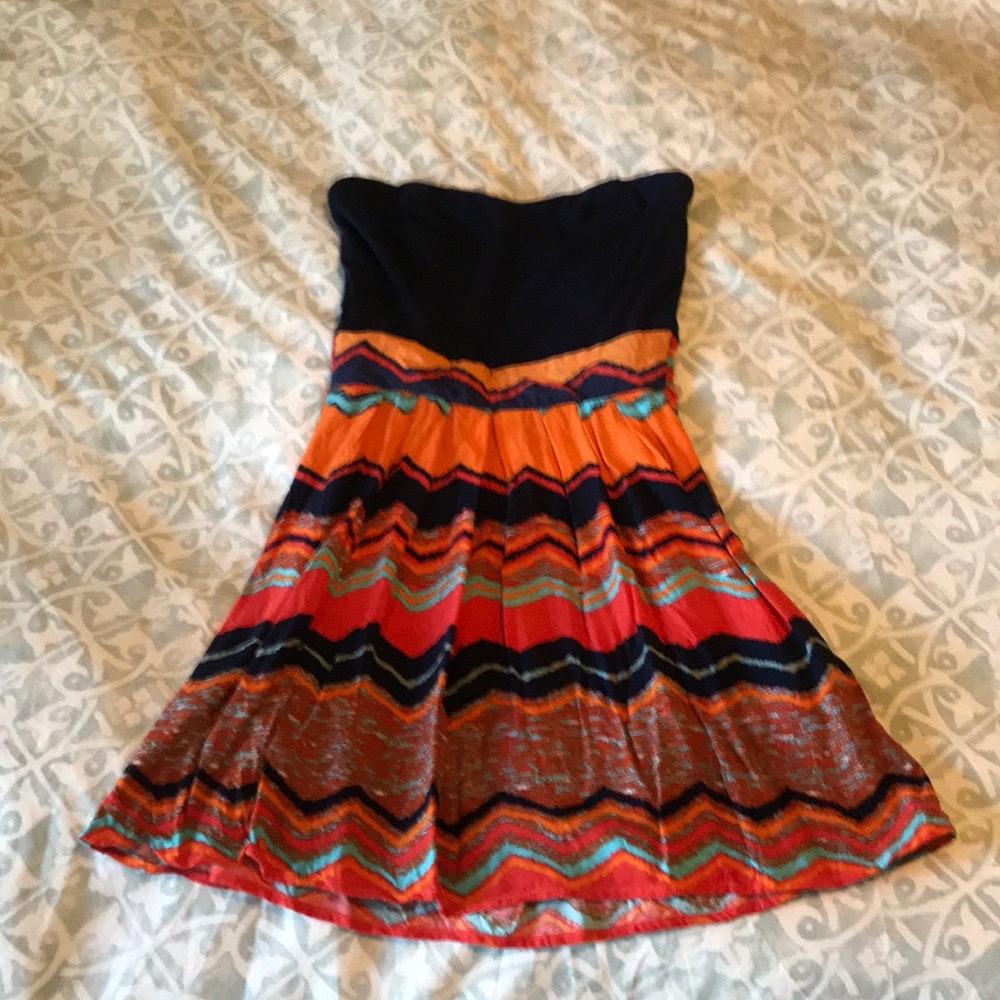 Tube dress. Looks cute with turquoise jewelry